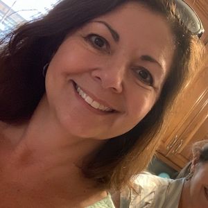 Meet your Posher, Suzanne